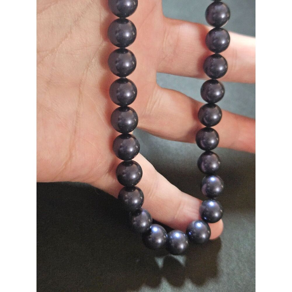Vintage Purple beaded necklace 16" silver tone